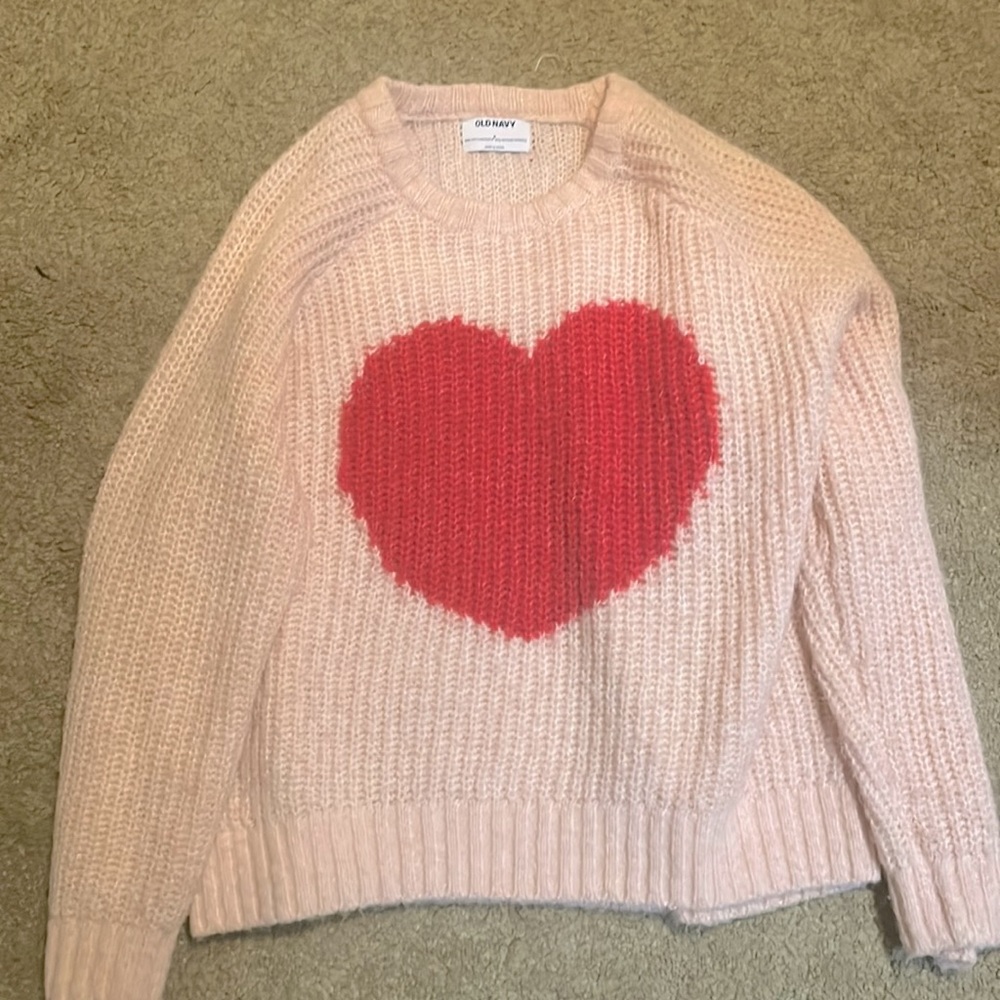 Old navy heart chunky knit crochet sweater Valentine's Day SIZE MEDIUM